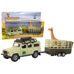 Visureigis Land Rover su žirafos priekaba